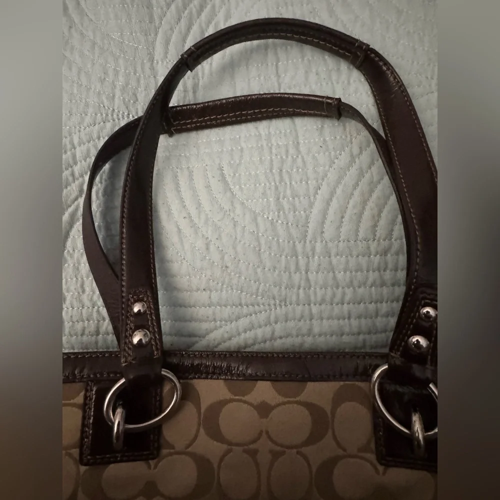 Coach Penelope Signature Satchel - Picture 5 of 6
